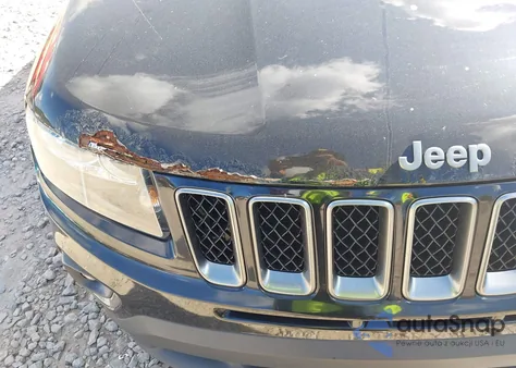 2017 Jeep Compass Sport Se 4X4 z USA, uszkodzony, nr VIN 1C4NJDBB3HD127693